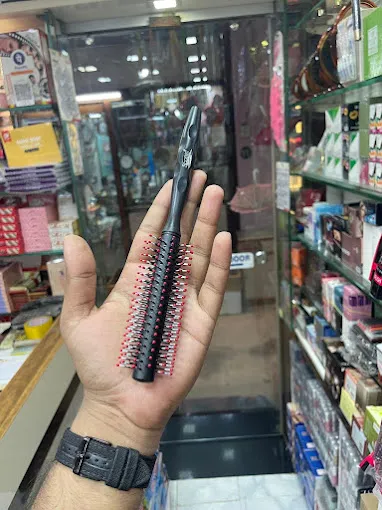 MANOHAR NOVELTIES (COSMETICS)